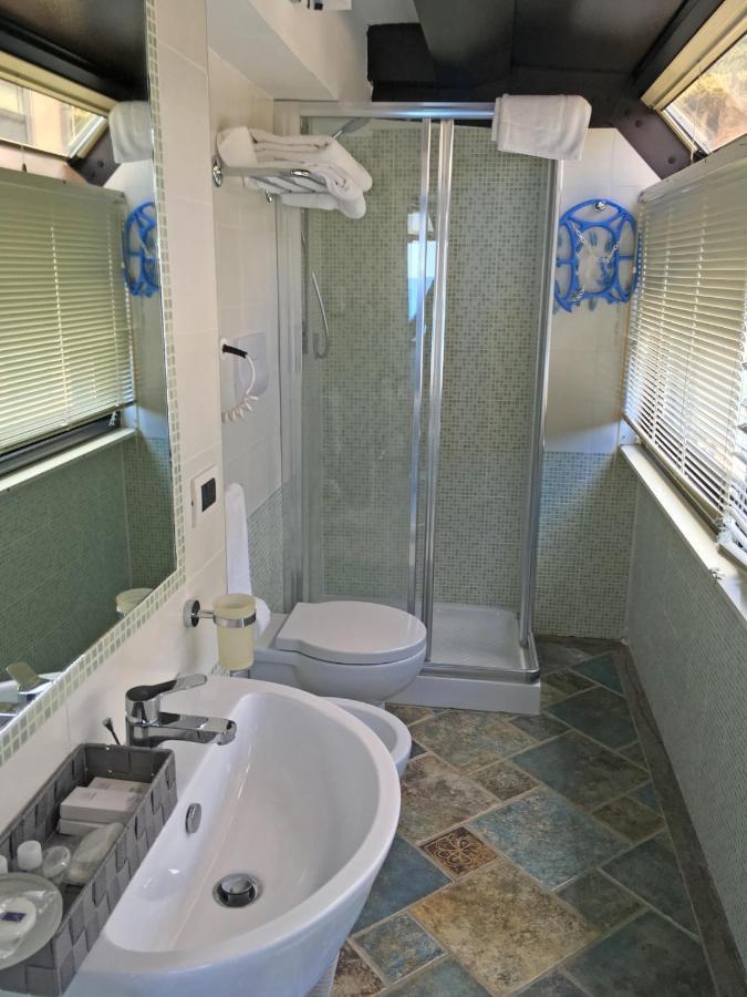 Bed and Breakfast Bb Oasis Шилла Экстерьер фото